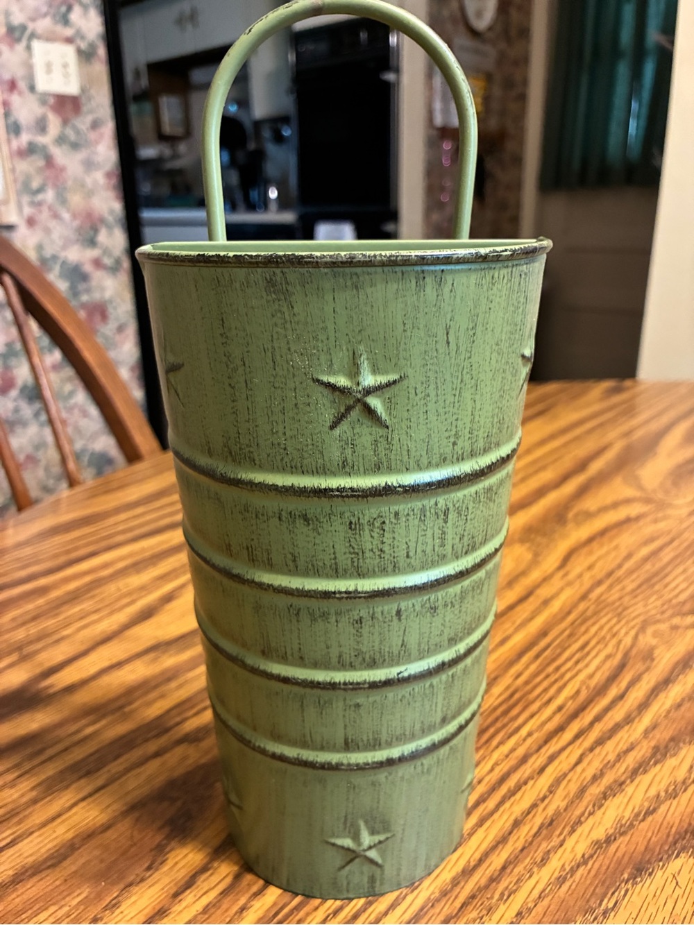 Distressed Green Star Embossed Metal Planter with Handle